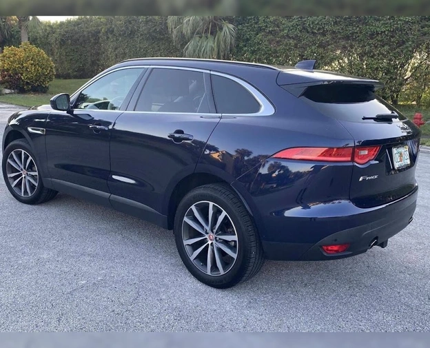 Jaguar F-Pace 4